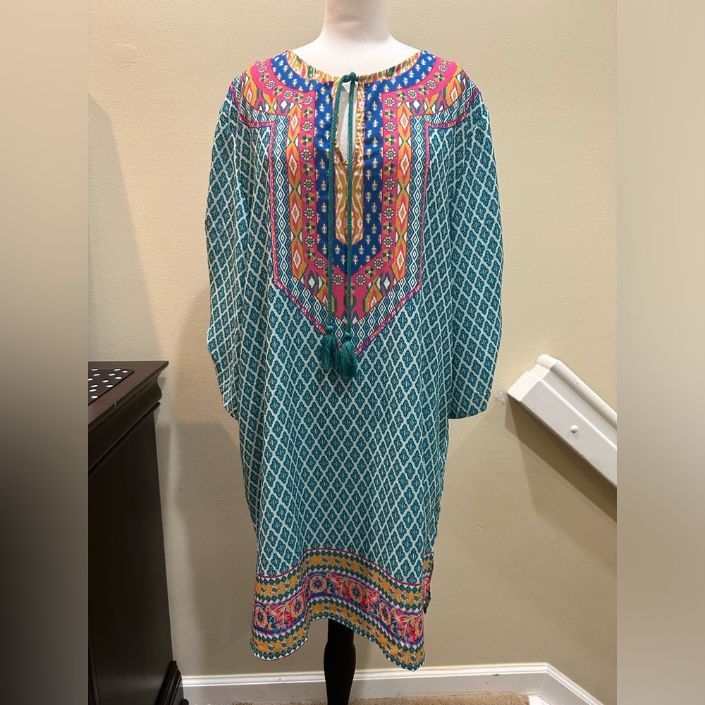Urban CoCo, print bathing suit cover up
Size L